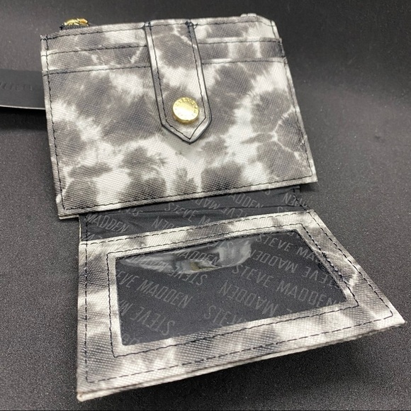 Steve Madden Tie Dye Credit Card Wallet - Picture 11 of 11